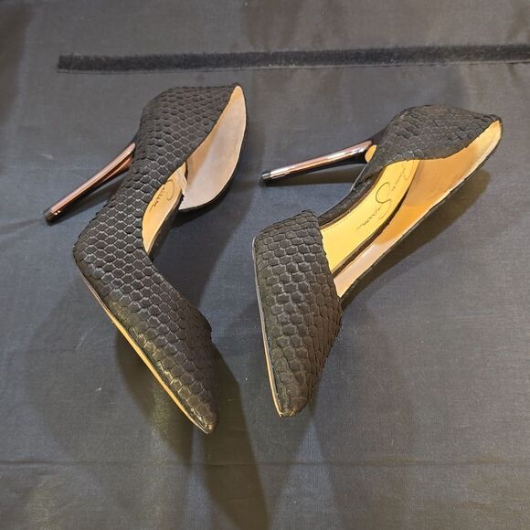 JESSICA SIMPSON WOMEN'S POINTED-TOES  SIDE CUT OUT DRESS HEEL PUMPS - Picture 5 of 14